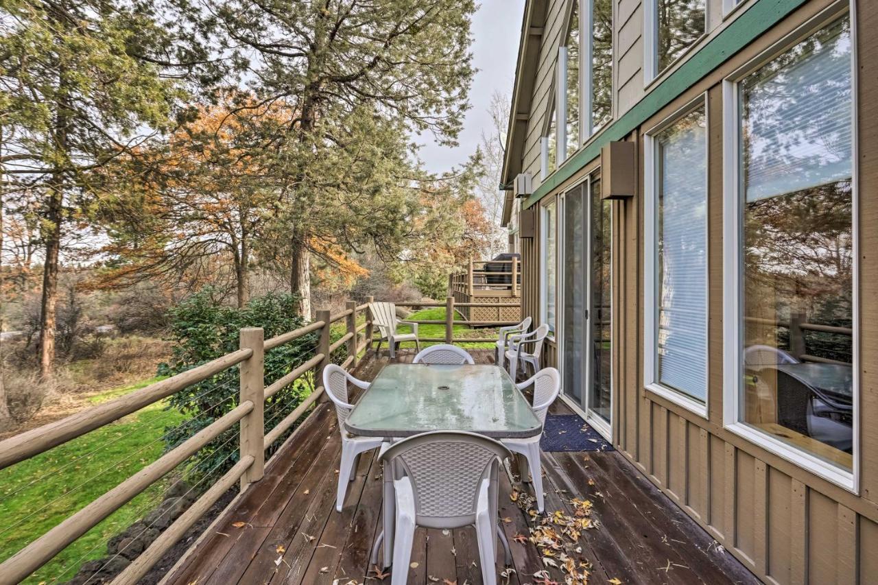 Chalet At Running Y Resort With Wraparound Deck! Klamath Falls Kültér fotó